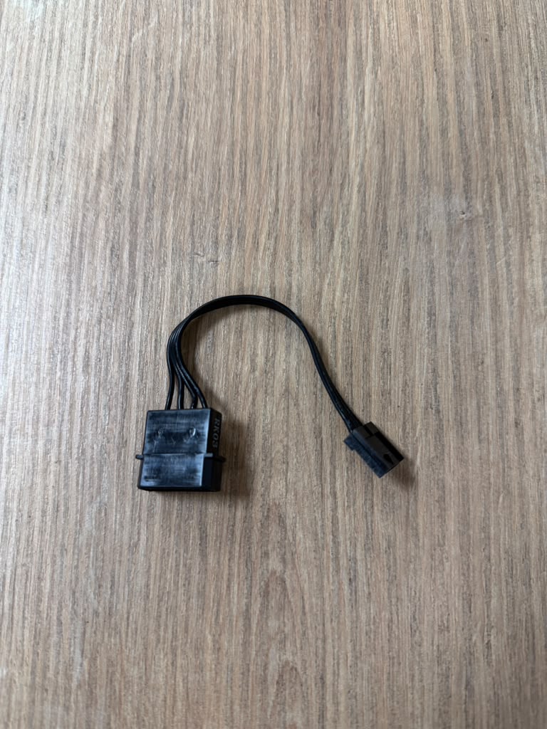 Molex - 4 Pin Riser Güç Kablosu